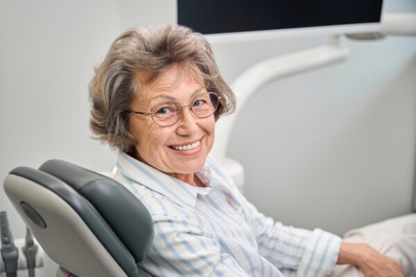 Do Dental Implants Hurt in Cleveland, TN | Free Consultations